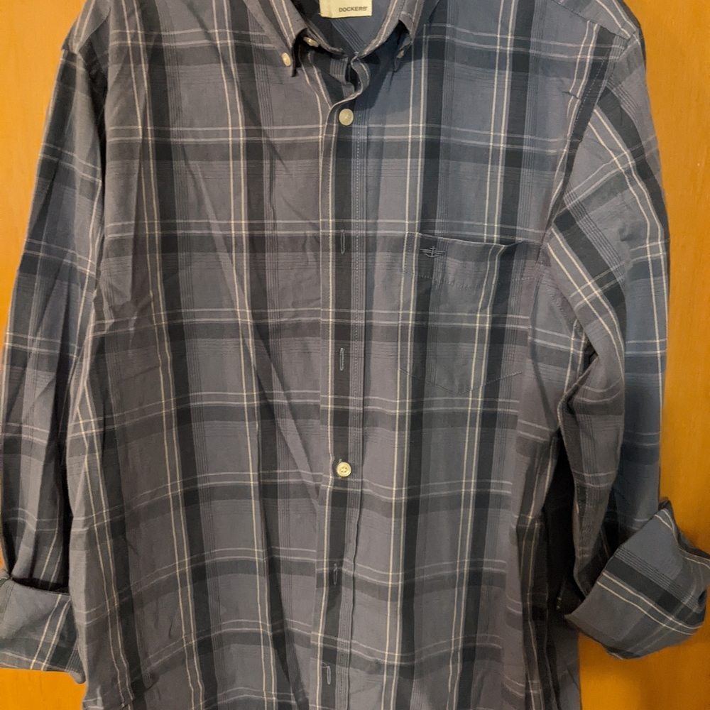 Men's Dockers Shirt (BUY ONE GET ONE FREE)